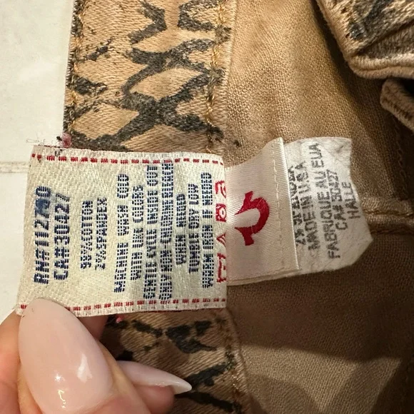 True Religion Women’s Jeans Pattern Black and Brown Low Rise Skinny Jeans Sz 26 - Picture 5 of 6